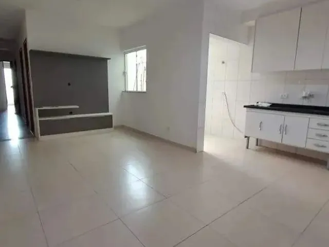 Imagem: O apartamento possui 3 Dormitórios, 1 Suíte, 2 Banheiros,