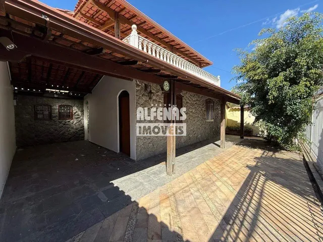 Imagem: Excelente Casa Comercial e Residencial com
