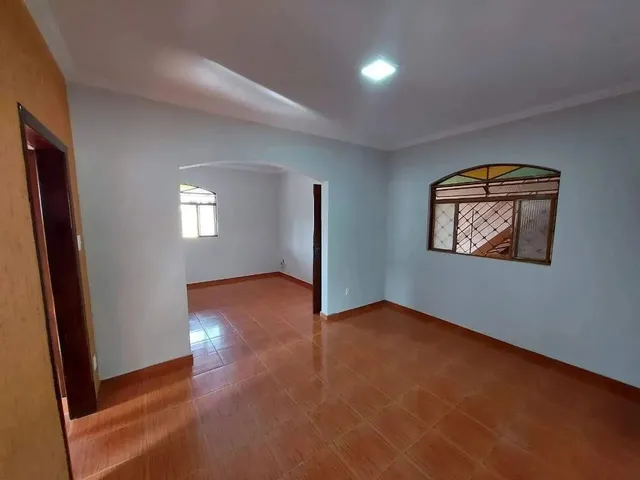 Imagem: Excelente Casa para Fins Residenciais Ou