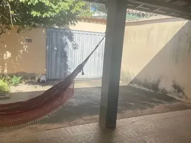 Imagem 14: Imóvel para Aluguel Possui 220 Metros Quadrados com 4 Quartos em Jardim Ipê - Lagoa