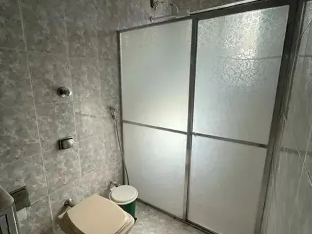 Imagem 15: Imóvel para Aluguel Possui 220 Metros Quadrados com 4 Quartos em Jardim Ipê - Lagoa