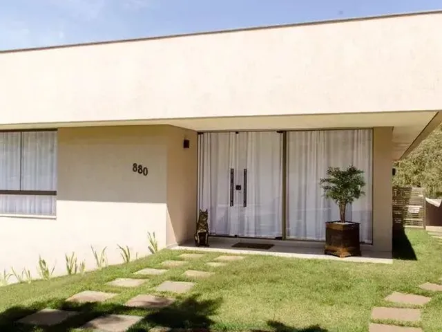 Imagem: Casa com 4 Quartos e 4 Banheiros para Alugar