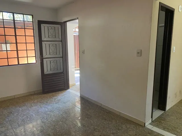 Imagem: Casa em Sabara (Centro