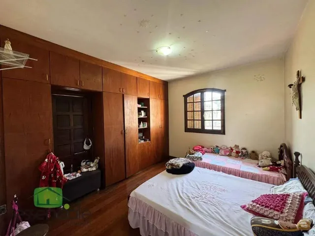Imagem 4: Casa 6 Quartos, Suíte no Bairro Três Barras em Contagem/Mg Ampla, Completa e com Área