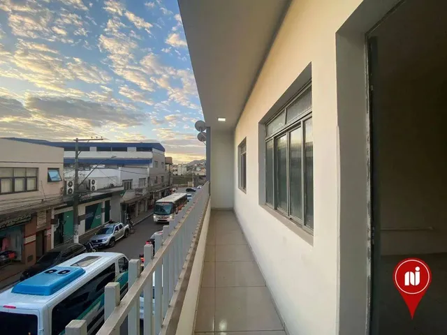 Imagem: Casa com 8 Dormitórios para Alugar, 120
