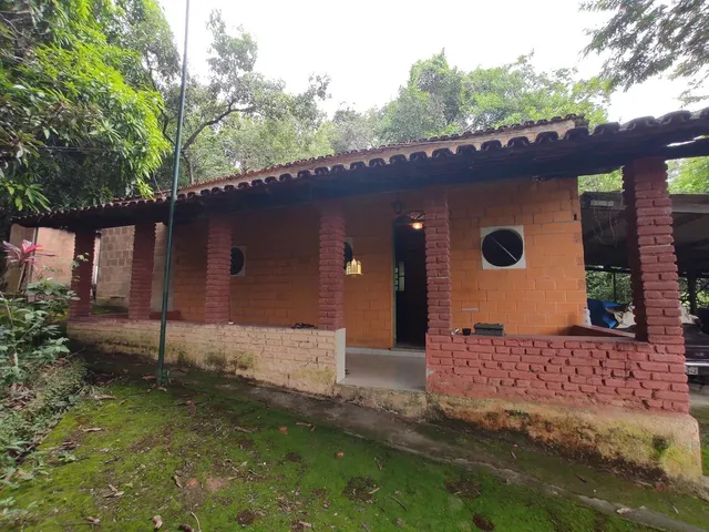 Imagem: Casa em Esmeraldas