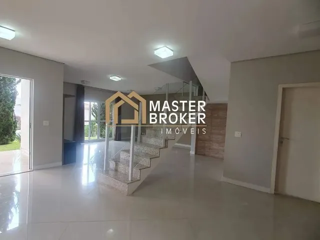 Imagem 3: Casa Moderna, 4 Quartos, Ótima Localização para Locação em Alphaville - Lagoa Dos