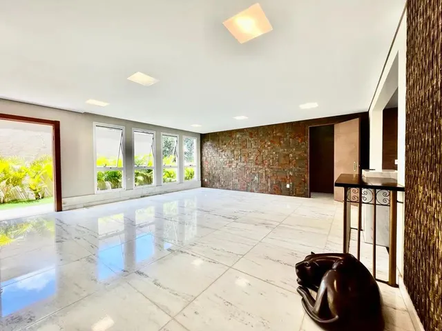 Imagem 3: Casa para Aluguel e Venda com 467 Metros Quadrados com 3 Quartos em Alphaville Lagoa dos I