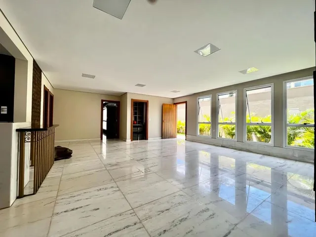 Imagem 2: Casa para Aluguel e Venda com 467 Metros Quadrados com 3 Quartos em Alphaville Lagoa dos I