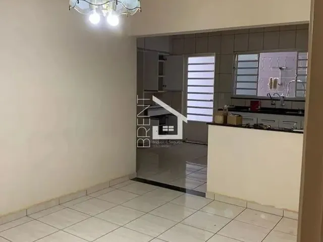 Imagem: Casa com 3 Quarto(S) e 2 Banheiro(S) para