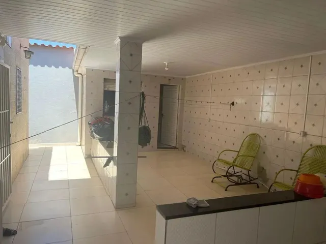 Imagem 6: Imóvel para Venda com 200 Metros Quadrados com 3 Quartos em Parque Atheneu - Goiânia