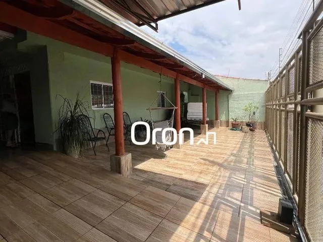 Imagem: Casa com 3 Dormitórios À Venda, 231 M²