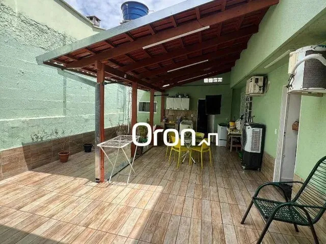 Imagem 2: Casa com 3 Dormitórios À Venda, 231 M² por R$ 650.000,00 - Parque das Laranjeiras