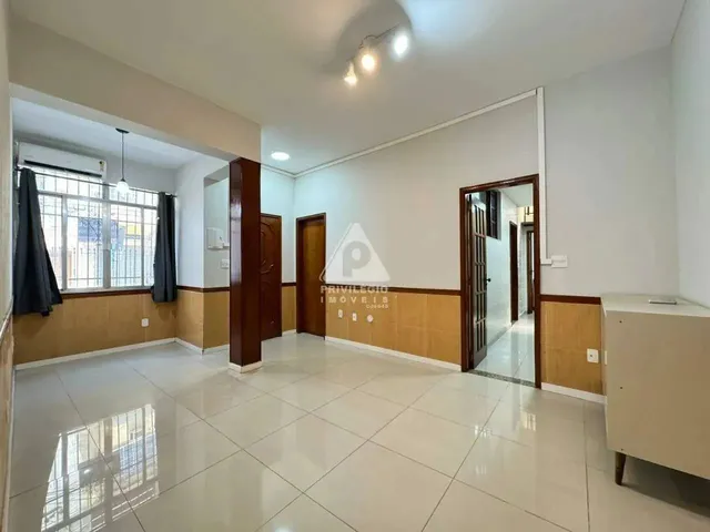 Imagem: Apartamento em Típico Predinho Charmoso