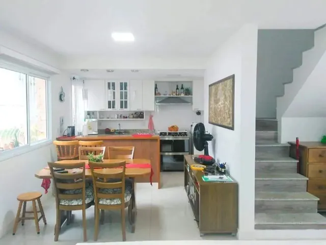 Imagem: Casa À Venda, 2 Quartos, 2 Suítes, Catete