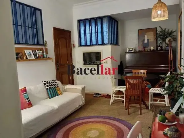 Imagem: Apartamento Padrão / Residencial / Humaitá