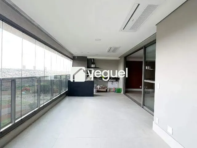 Imagem: Apartamento de 228M² de Área Útil para