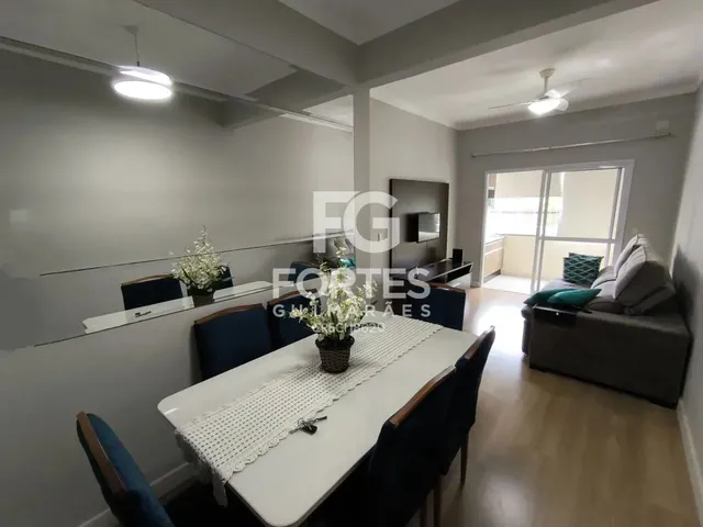 Imagem: O apartamento possui 2 Dormitórios, 1 Suíte, 2 Banheiros,