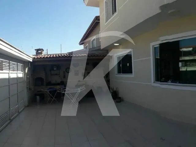 Imagem 6: Sobrado com 3 Quartos, Sendo 1 com Suíte, Sala, Cozinha, 3 Banheiros, 3 Vagas de Garagem