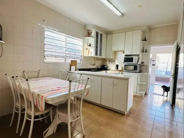 Imagem 6: Imóvel para Aluguel com 150 Metros Quadrados com 2 Quartos em Vila Ligya - Guarujá - Sp