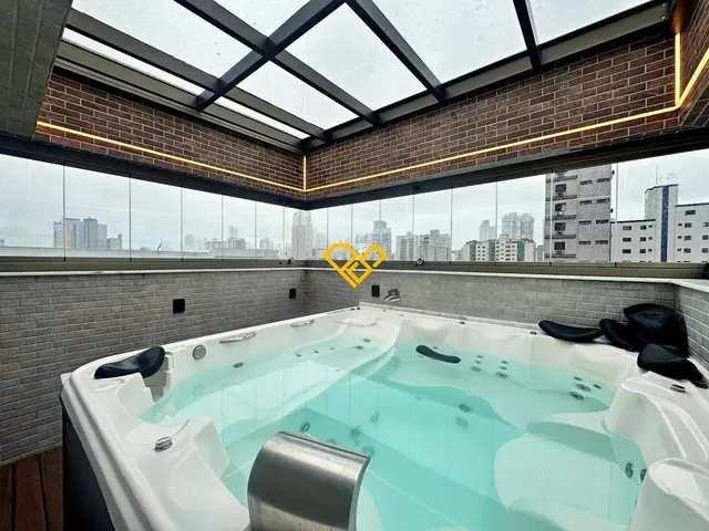 Imagem: Casa Triplex com 4 Quartos para Alugar em