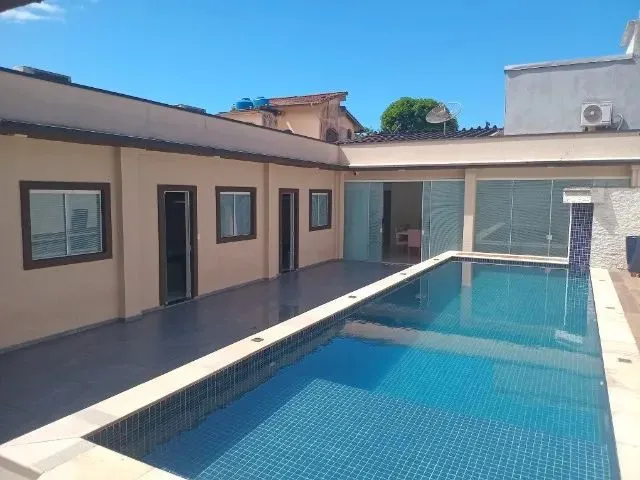 Imagem: Linda Casa com 4 Suítes