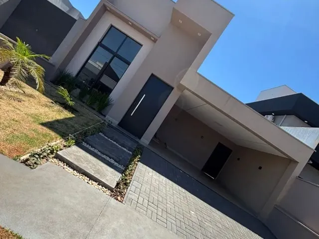 Imagem: Linda Casa em Condomínio À Venda