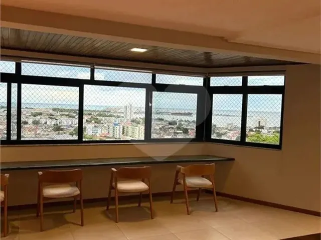 Imagem: Garden com 4 Quartos À Venda em Farol