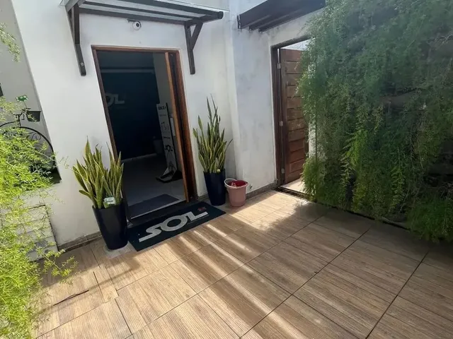 Imagem 10: Casa de Esquina Casa com 3 dormitórios
