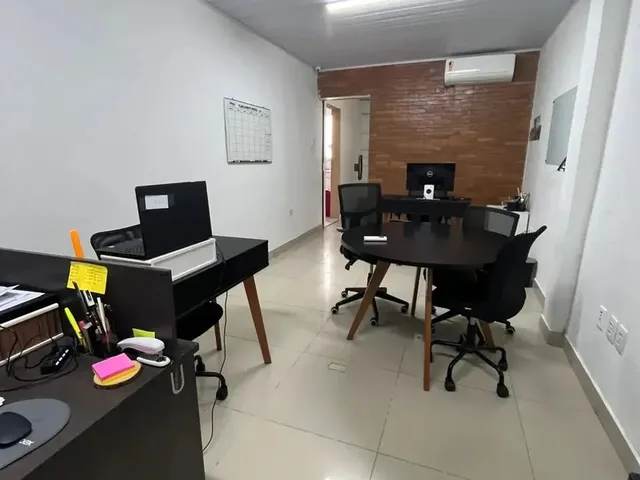 Imagem 2: Casa de Esquina Casa com 3 dormitórios