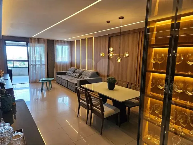 Imagem: Apartamento com 4 Quartos À Venda em Farol