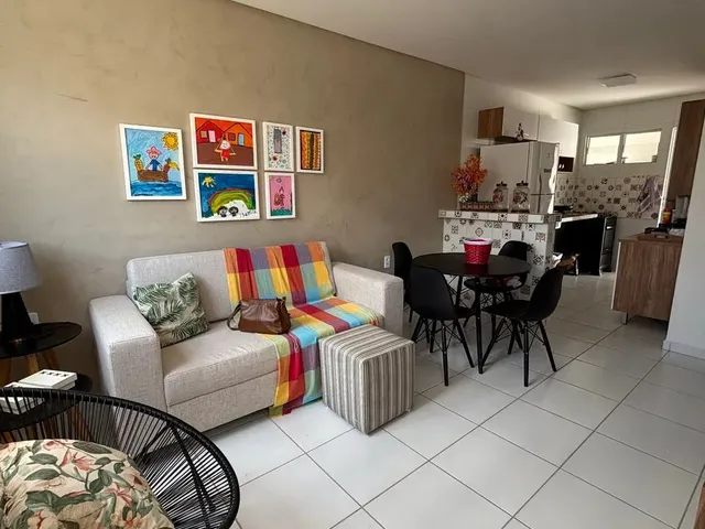 Imagem: A casa possui 3 Dormitórios, 1 Suíte, 2 Banheiros, 1 Vaga