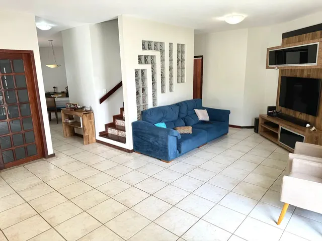 Imagem 5: Sofisticação e Conforto em Petrópolis - Casa 4 Quartos em Condomínio Flor da Serra