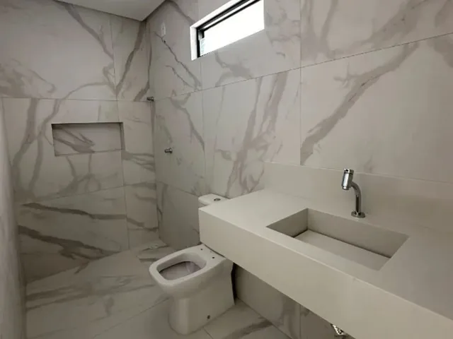 Imagem 7: Casa Recem-Construida Enseada da Lagoa
