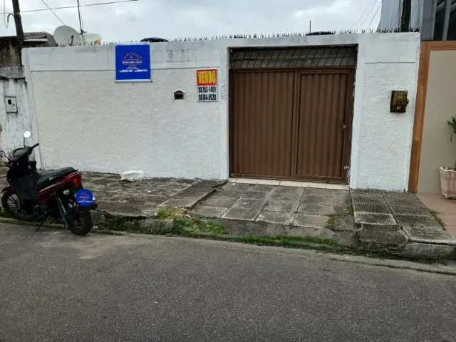 Imagem: Casa com 2/4 (Sendo 1 Suíte) no Conjunto
