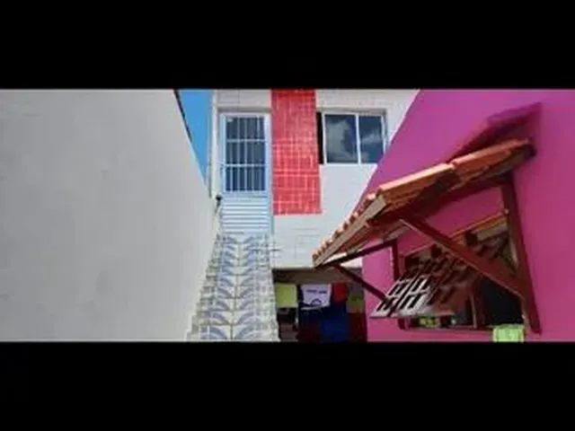 Imagem: A casa possui 3 Dormitórios, 2 Suítes, 4 Banheiros, 2