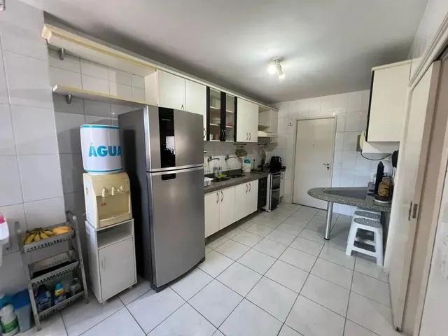 Imagem 15: Ponta Verde: Vendo Apartamento Enorme Entre o Espaço Educar, e o Palato 24H, e À 5