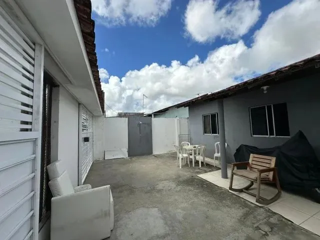 Imagem 14: Casa Reformada em Condomínio no Benedito Bentes: 3/4, Cozinha Planejada e Piso