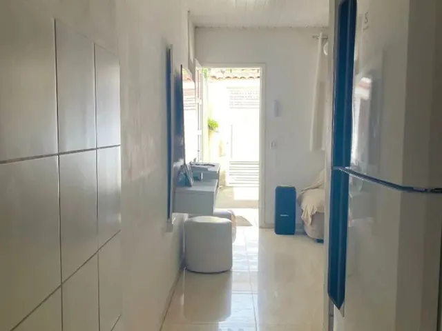 Imagem 5: Casa Reformada em Condomínio no Benedito Bentes: 3/4, Cozinha Planejada e Piso