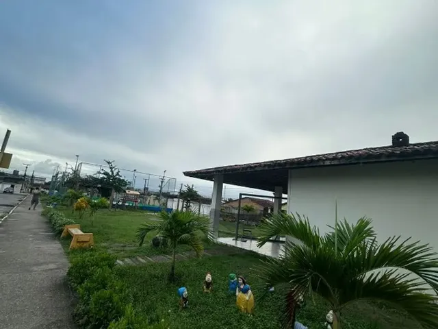 Imagem 12: Casa Reformada em Condomínio no Benedito Bentes: 3/4, Cozinha Planejada e Piso
