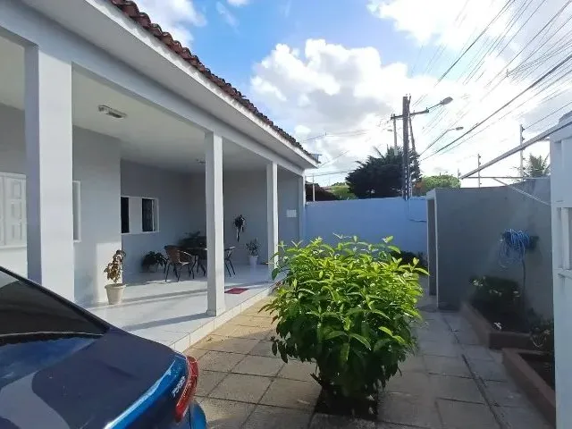 Imagem: Casa de 3 Quartos na Cidade Universitária!