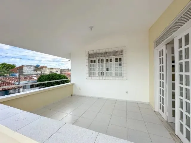 Imagem 5: Casa Espaçosa e Excelente, 4 Quartos, Sendo 2 Suítes, em Gruta de Lourdes, Maceió