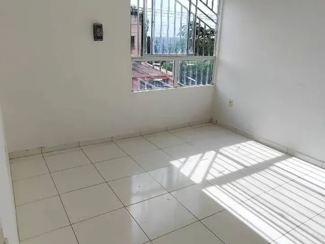 Imagem 2: Apartamento Primeiro Andar Reformado