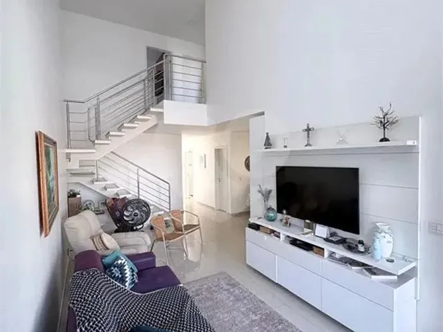 Imagem 2: Casa com 4 Quartos À Venda em Antares - Al