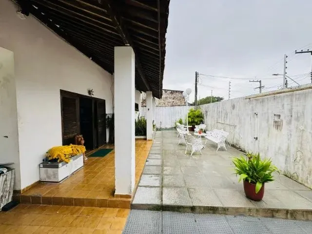 Imagem 9: Casa com Piscina na Gruta de Lourdes