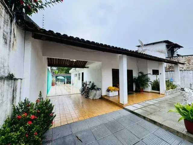 Imagem 5: Casa com Piscina na Gruta de Lourdes