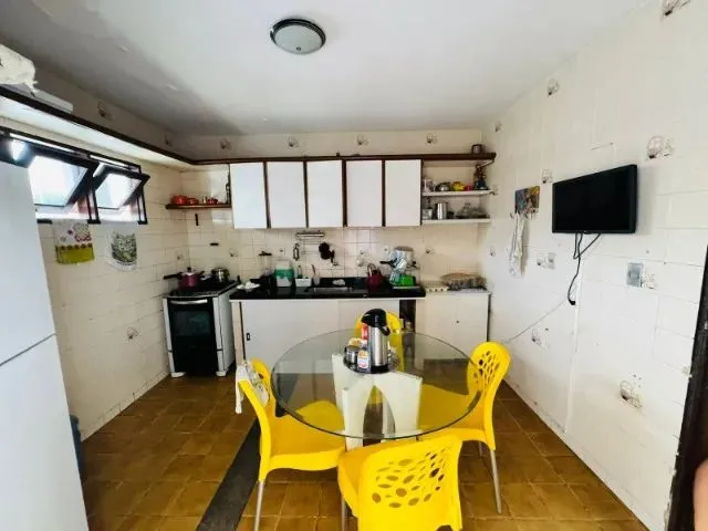 Imagem 6: Casa com Piscina na Gruta de Lourdes