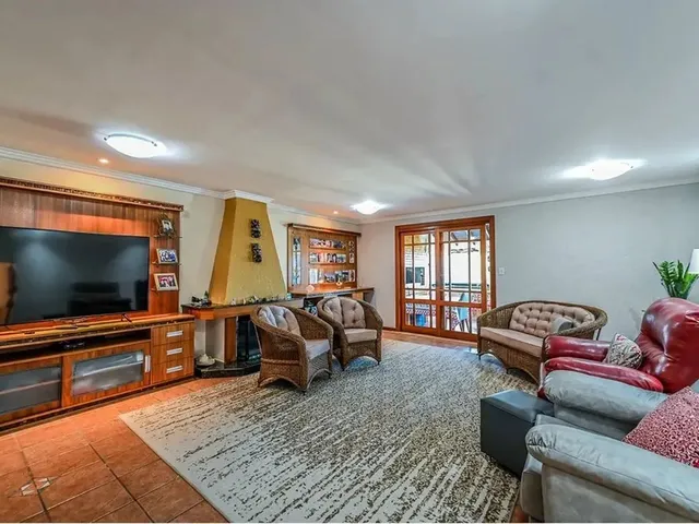 Imagem: Casa em Condominio com 452 Metros 3 Quartos
