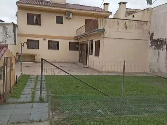 Imagem 10: Casa 03 Dormitórios, com Páteo