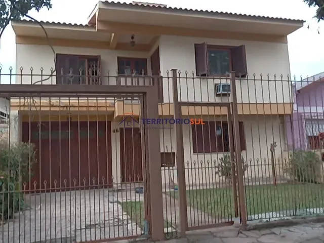 Imagem: Casa 03 Dormitórios, com Páteo